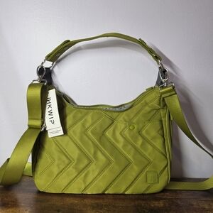 NWT Ihkwip The Zig Zag Quilted Crossbody Bag Chartreuse grass green